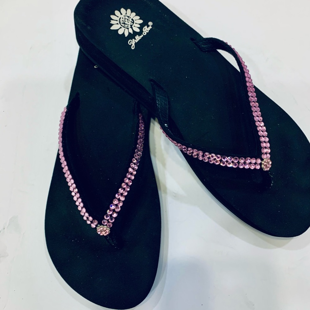 Yellow box jello pink rhinestone sandals